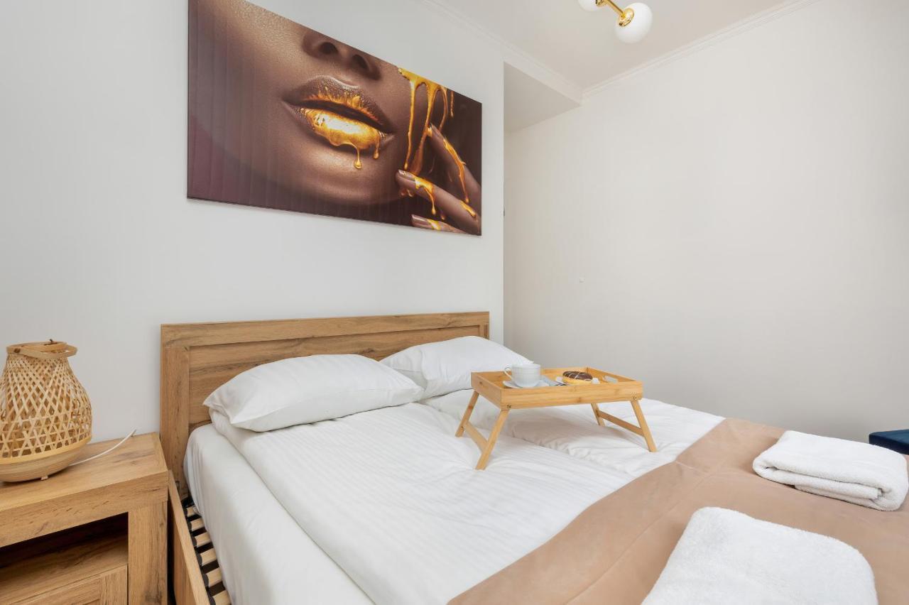 Beautiful One Bedroom Apartment Zamkowa By Rent Like Home Gdansk Exterior photo